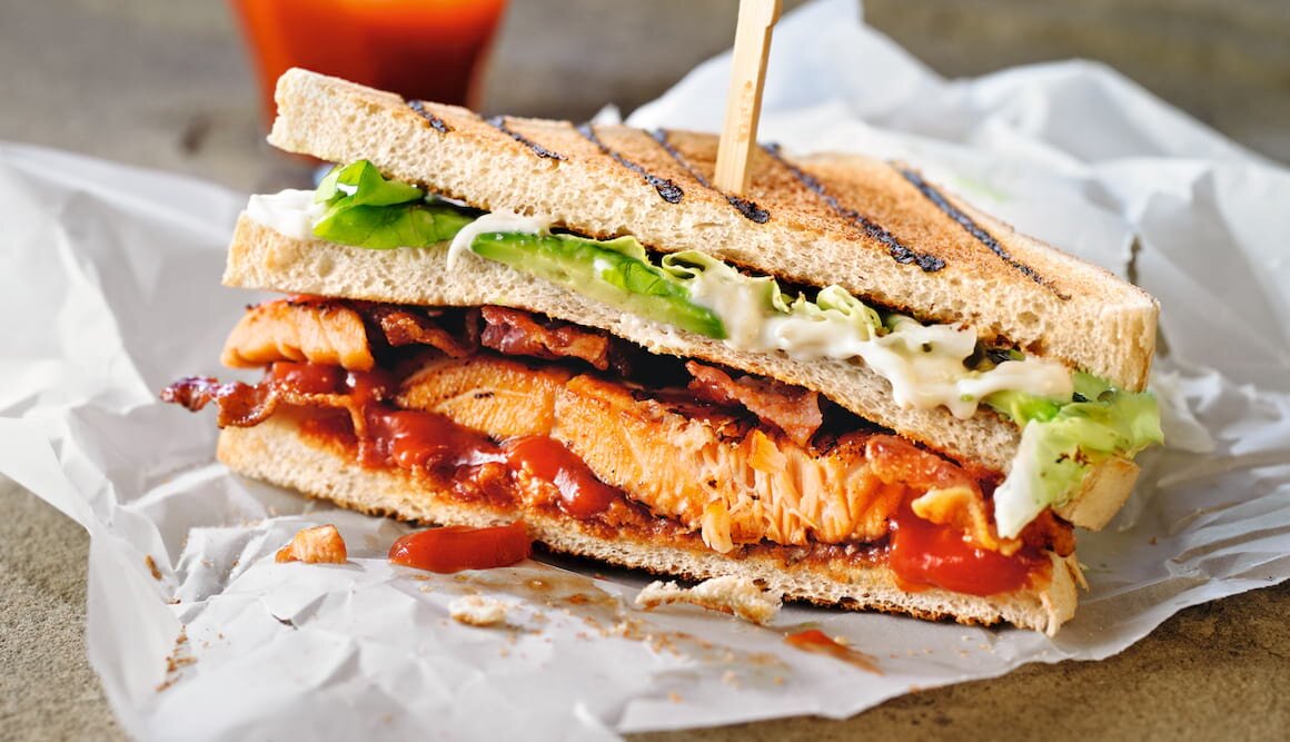 Laksesandwich med bacon