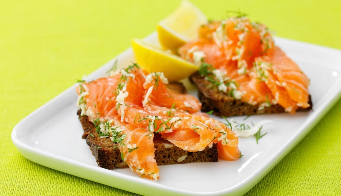 Pepperrotgravet laks