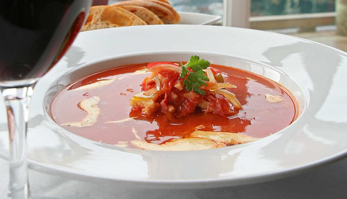 Suppe med tørrfisk, bacon og chorizo