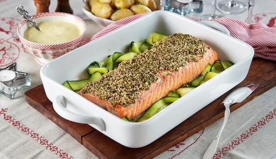 Laks med urtelokk og sitronsaus