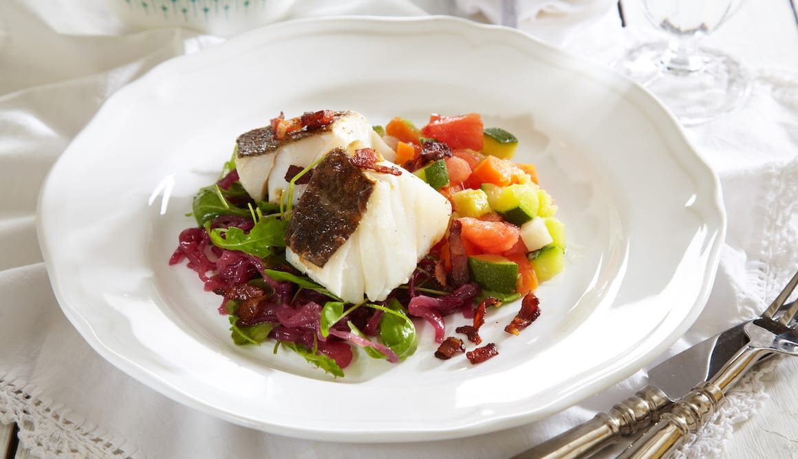 Stekt torsk med syltet rødløk