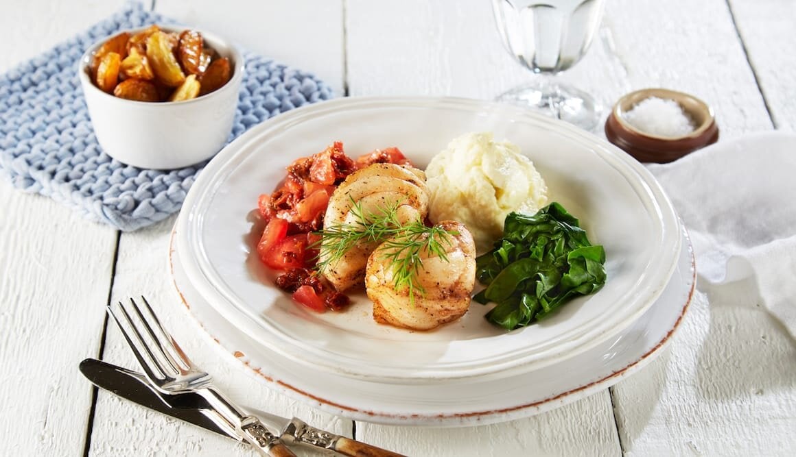 Stekt breiflabb med soltørket tomat og blomkålkrem