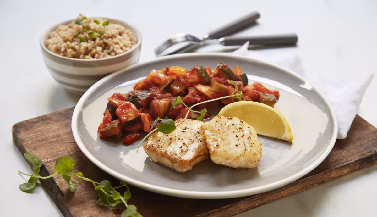 Torsk med ratatouille og byggris