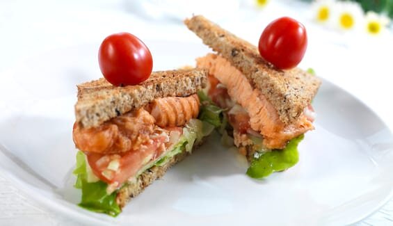 Sandwich med grillet laks