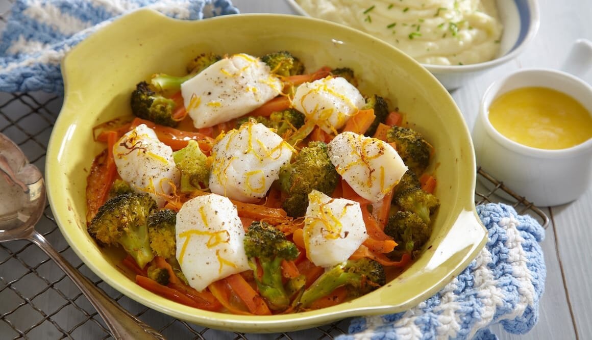 Lettsaltet torsk og brokkoli i ovn