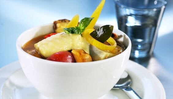 Bouillabaisse med steinbit, blåskjell og reker