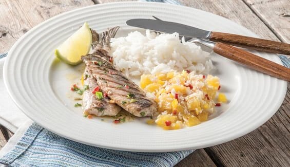Limemarinert matjessild med kokossalsa