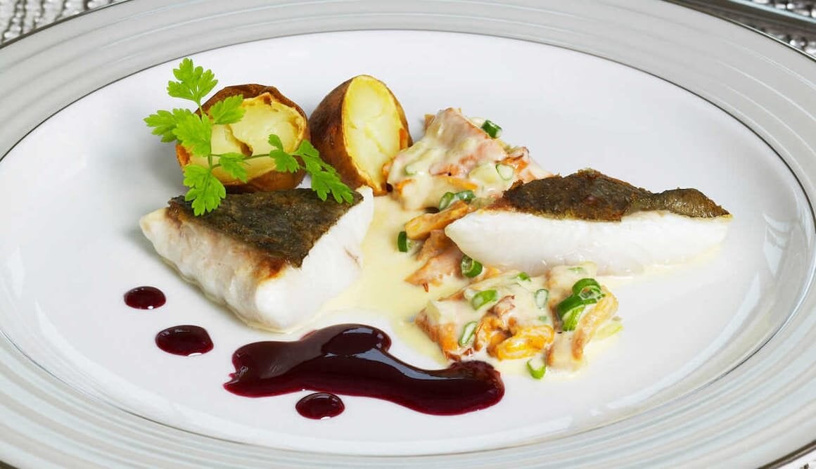 Stekt kveite med kantareller