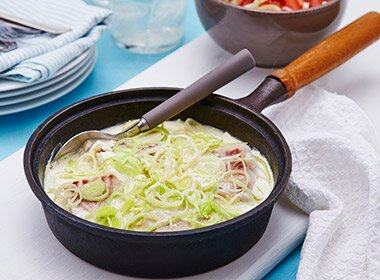 Lyr med purre i kremet saus