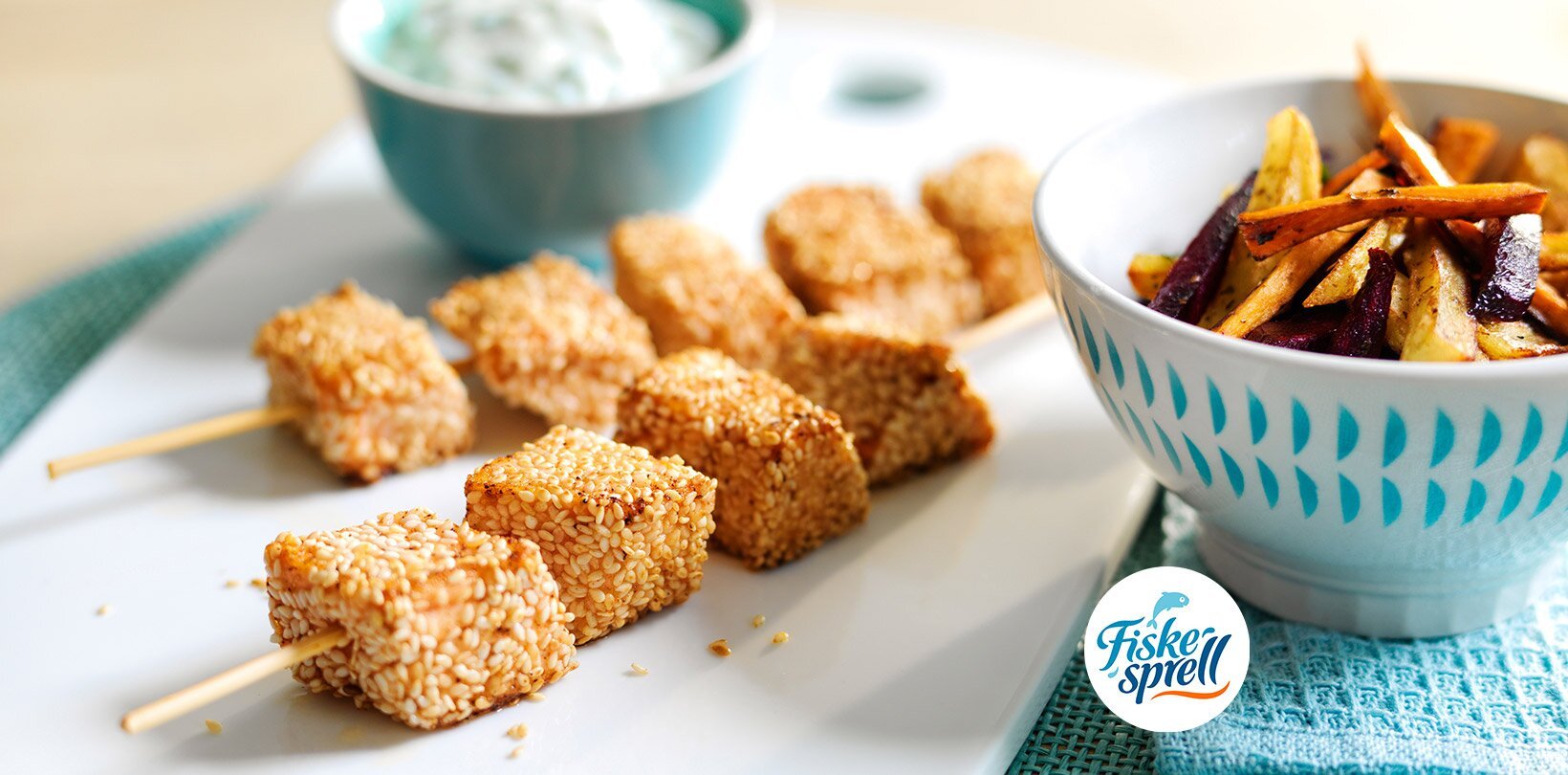 Grillspyd med laks, rotgrønnsaker og tzatziki