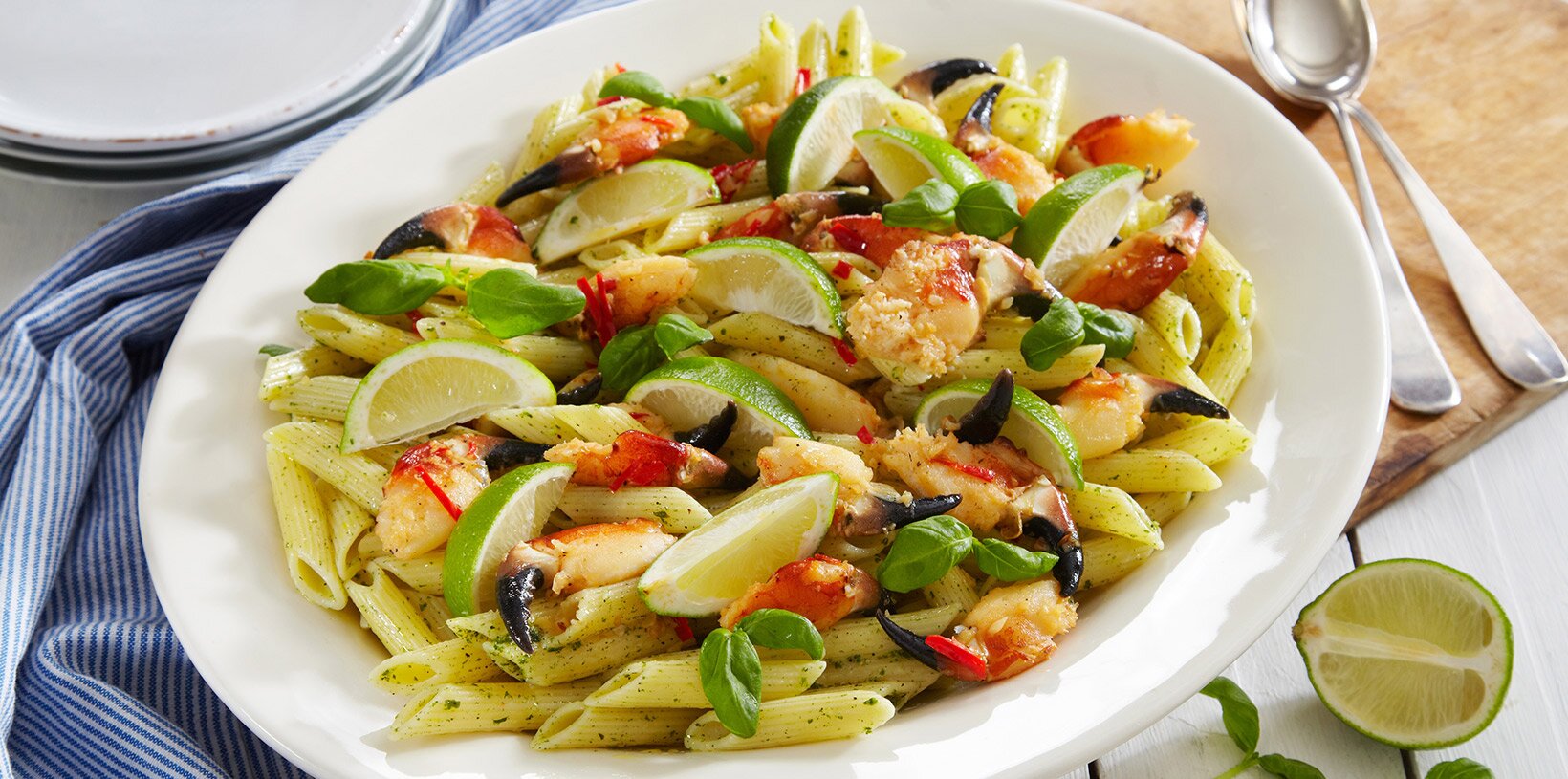 Basilikumpasta med krabbeklør