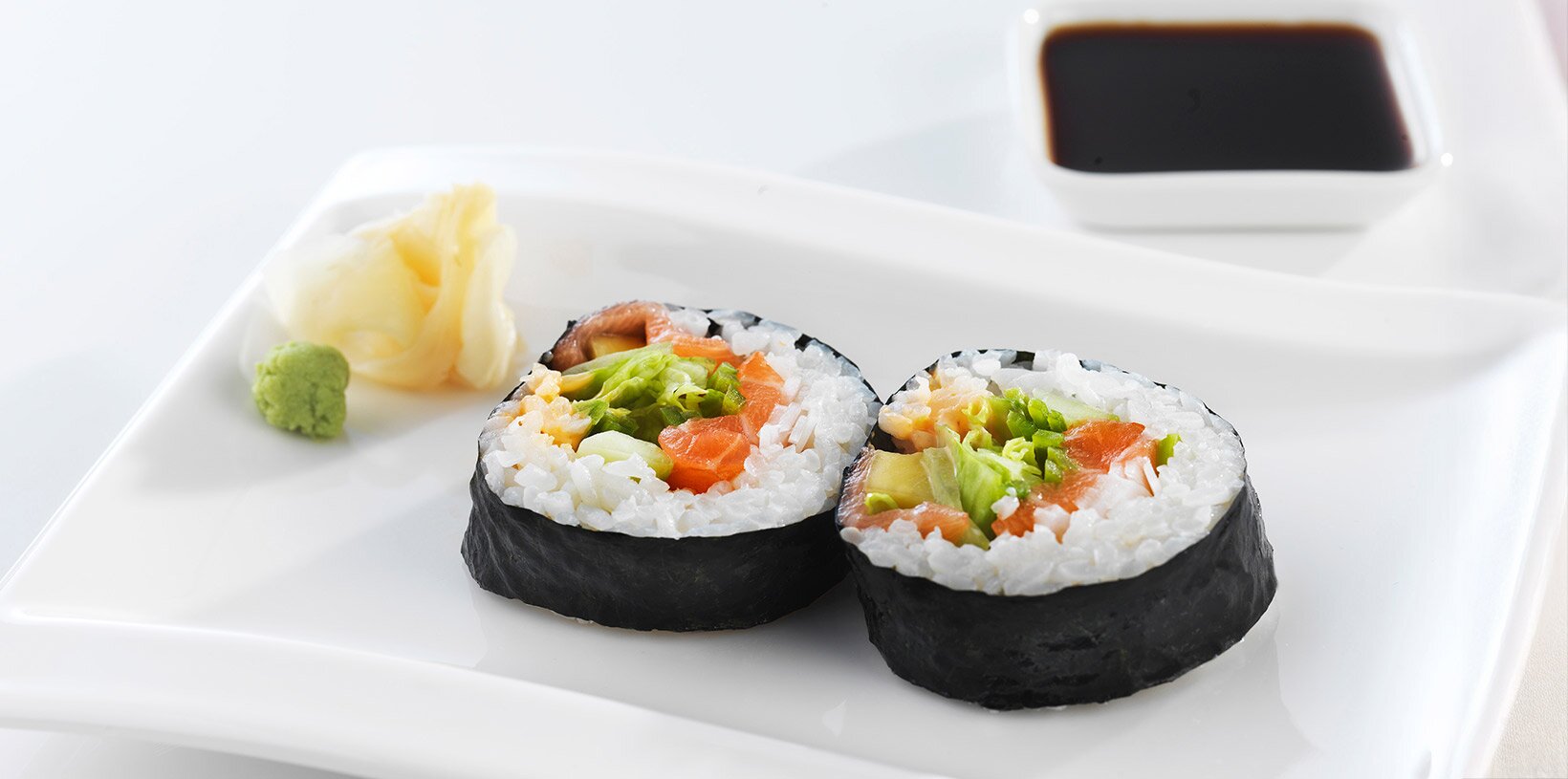 Futomaki sushi med laks