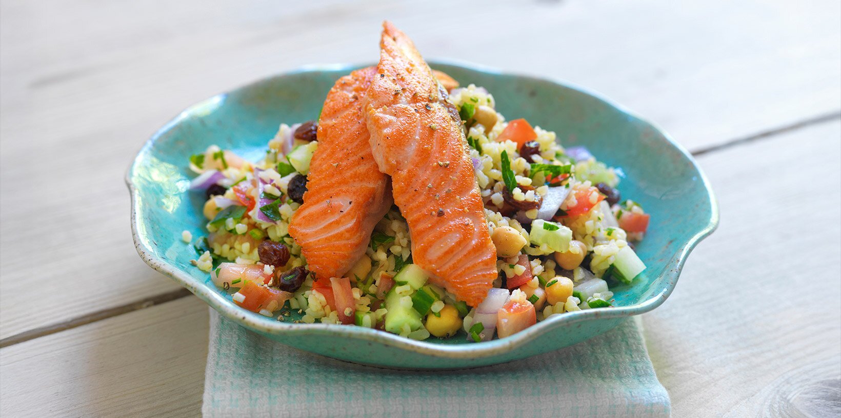 Stekt laks med bulgursalat