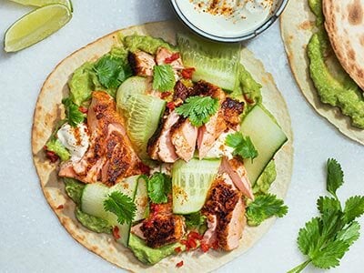 Laksewrap med guacamole