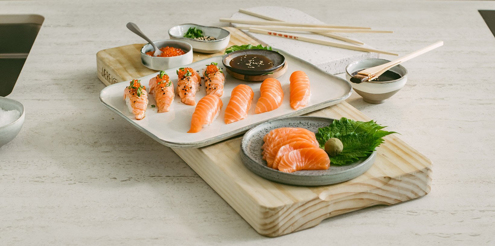 Nigiri og aburi nigiri med laks