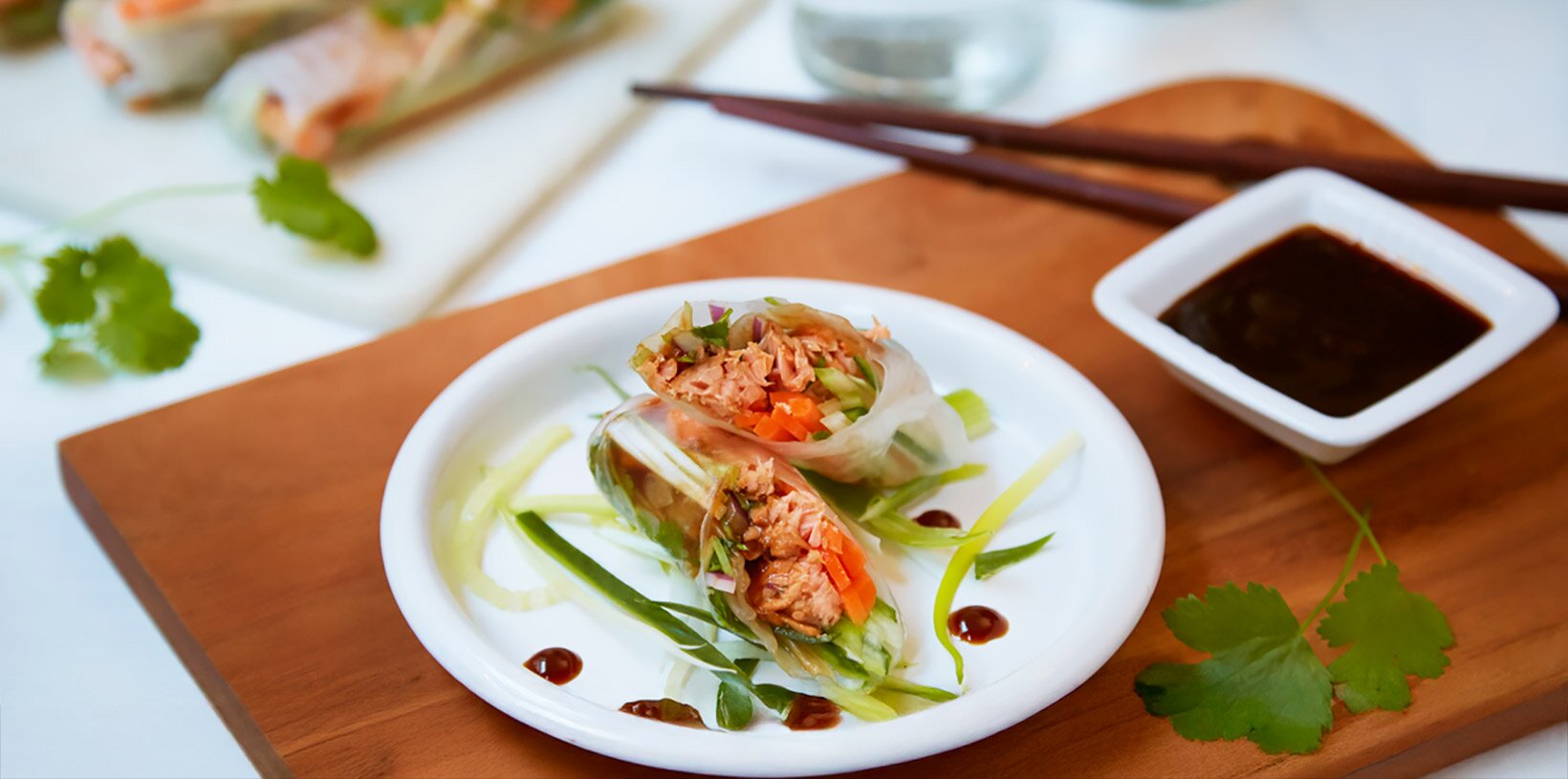 Ferske vårruller med pulled salmon