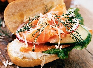 Baguette med røkt laks