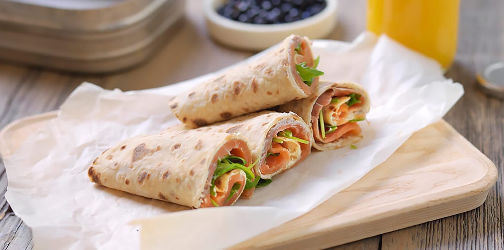 Potetlomper med røkt laks