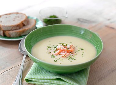 Potet- og purresuppe med reker