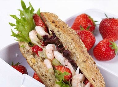 Sandwich med reker og jordbær