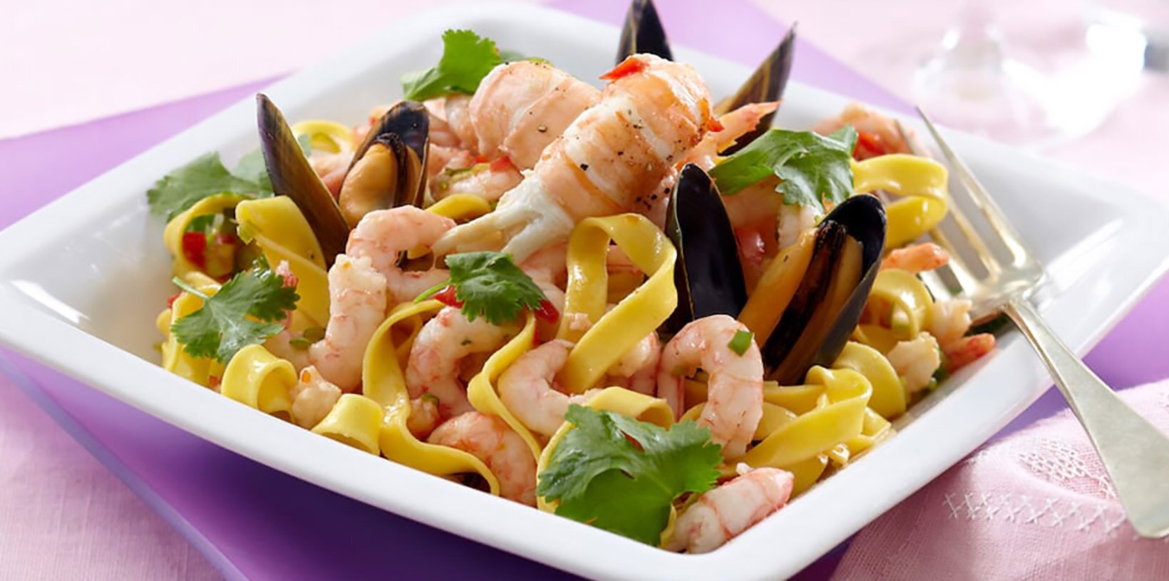 Pasta med skalldyr og chilidressing