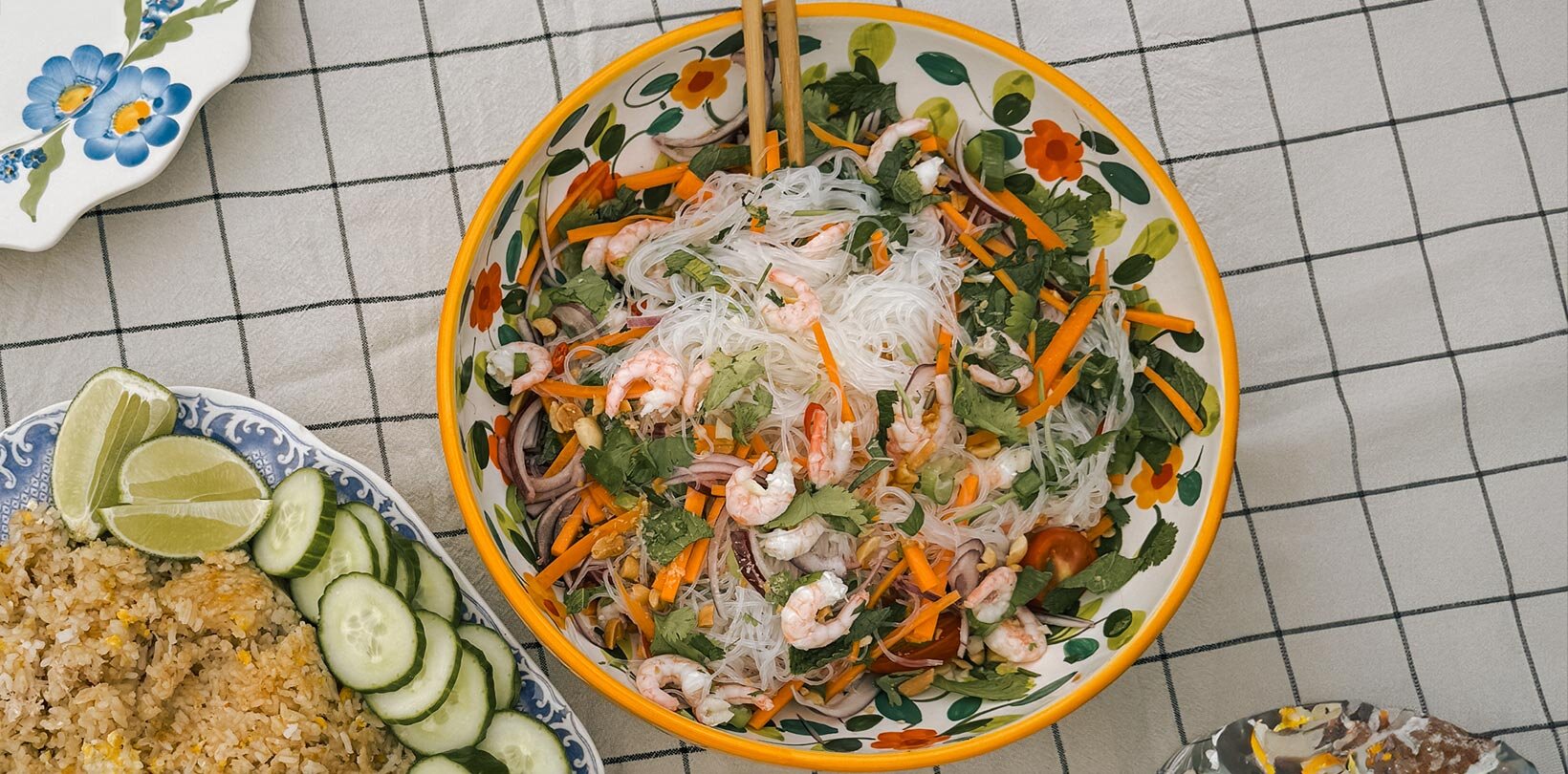 Asiatisk nudelsalat med ferske reker