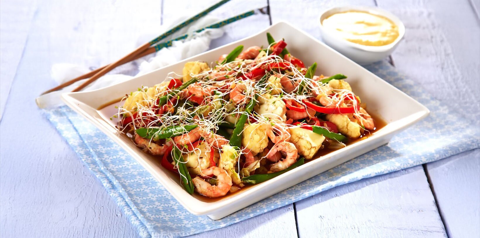 Wok med reker og rekemajones