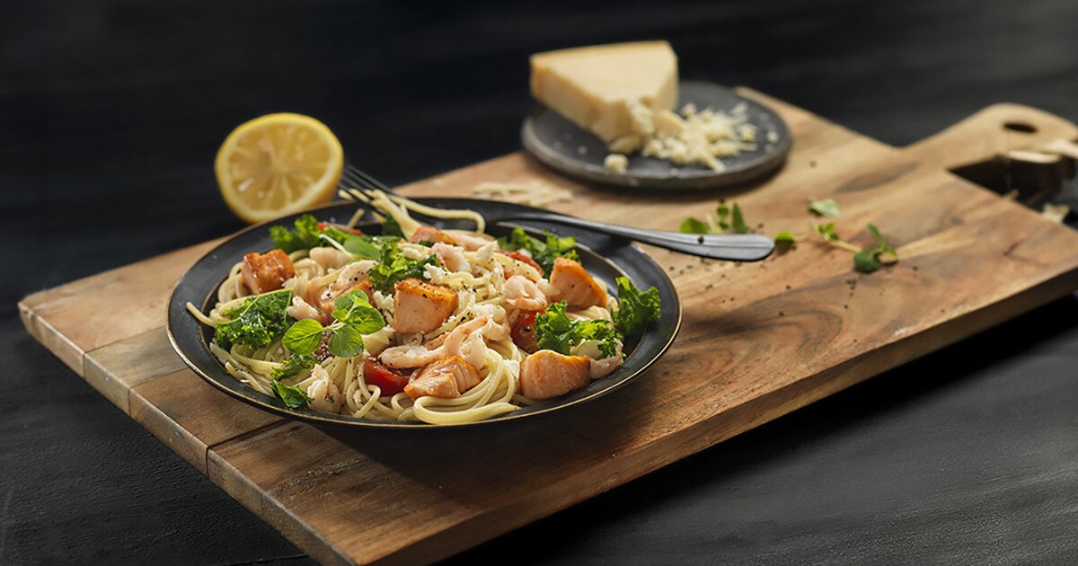 Spaghetti Med Reker Spaghetti med lettstekte reker eller laks | Oppskrift - Godfisk