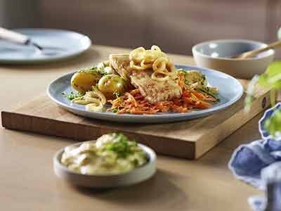 Seibiff med løk og remulade