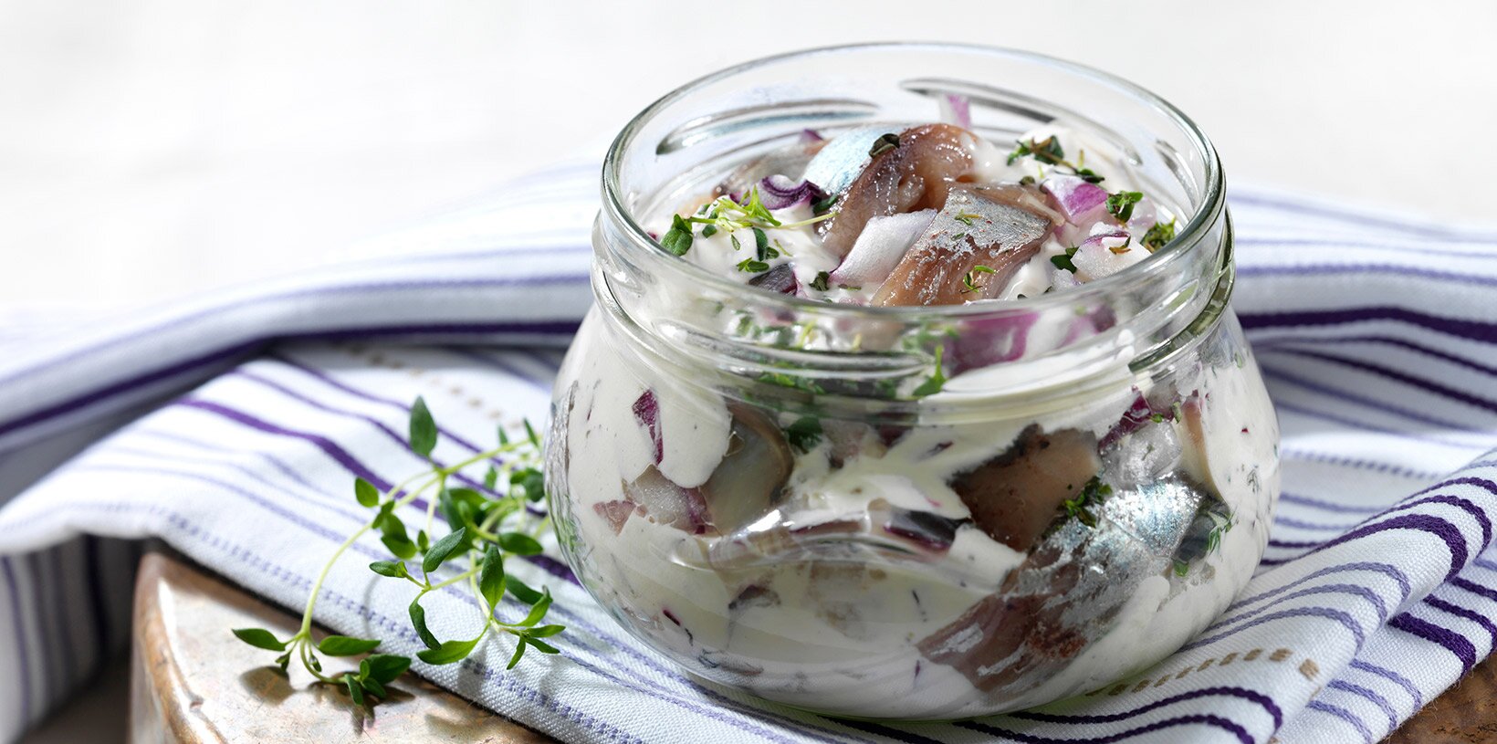 Kryddersild med hvitløk og timian