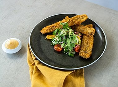 Fritert sild med thaisalat