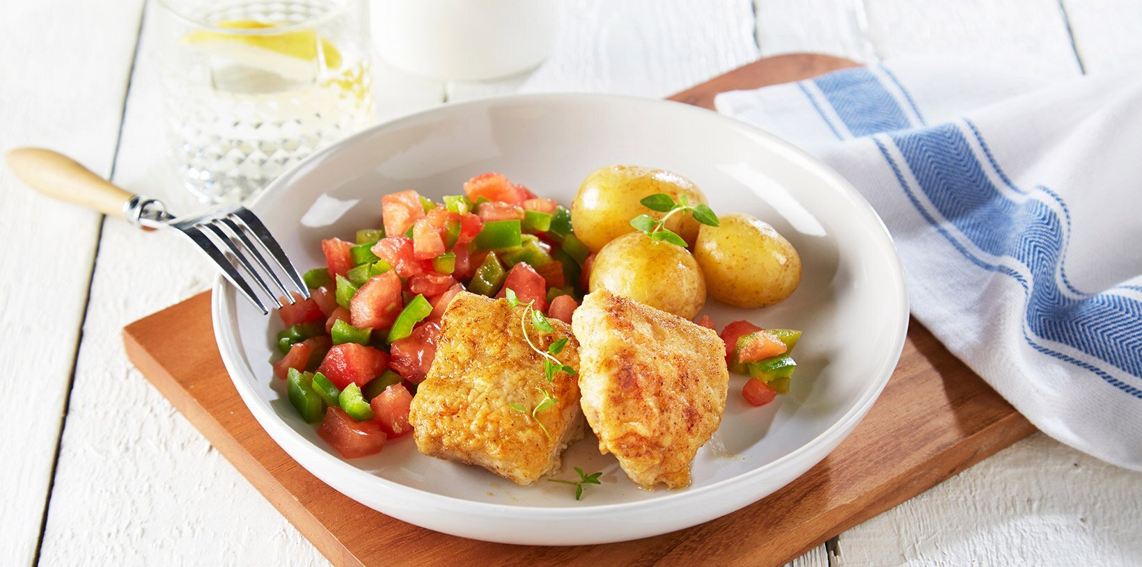 Torsk med tomat og paprika