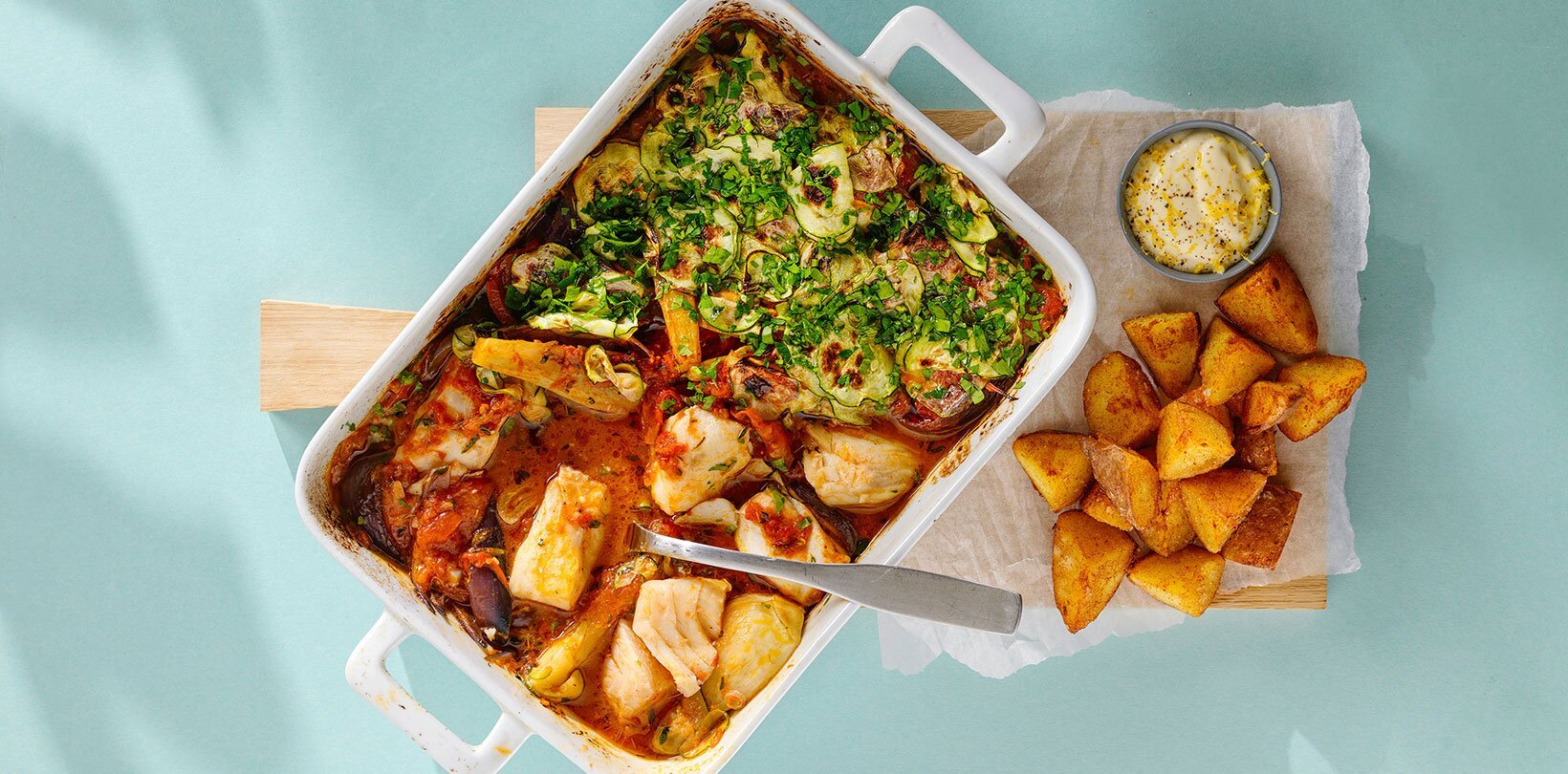 Ovnsbakt skrei med tomat og hvitløk