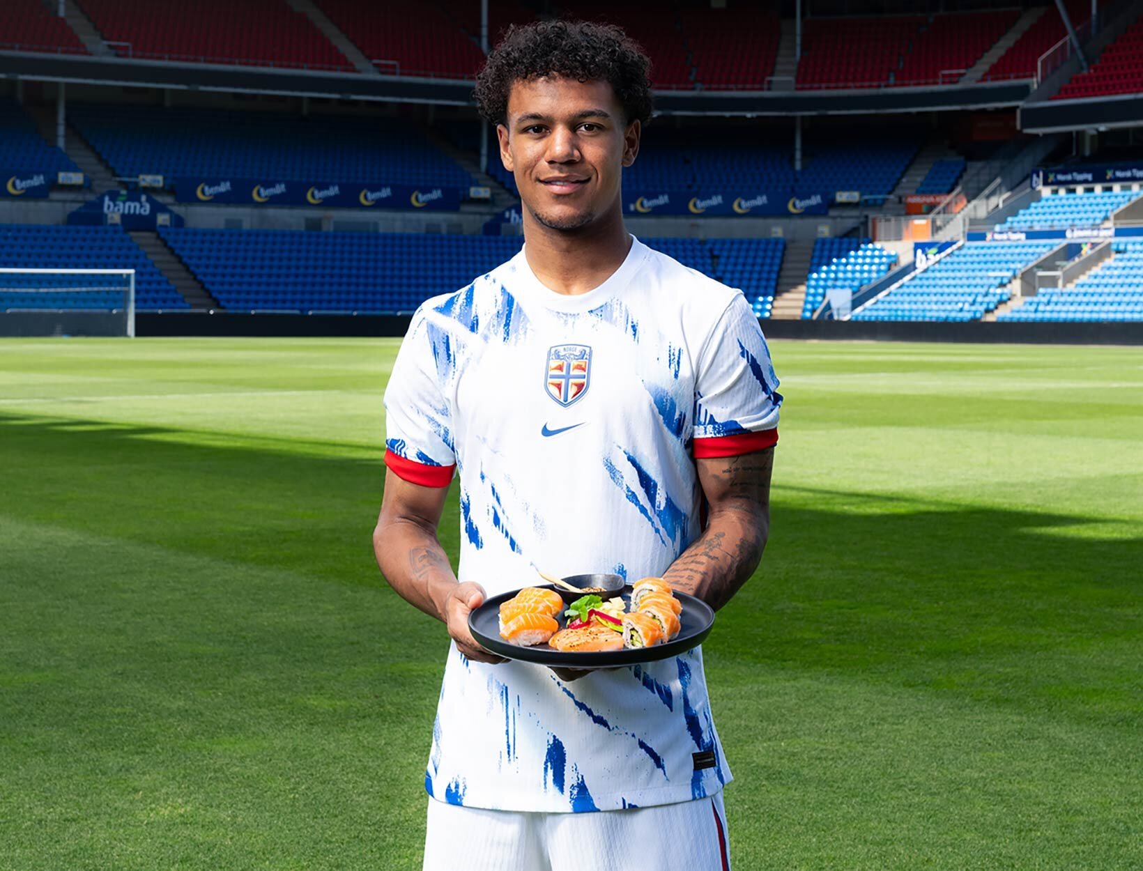 Oscar Bobb holder sushi