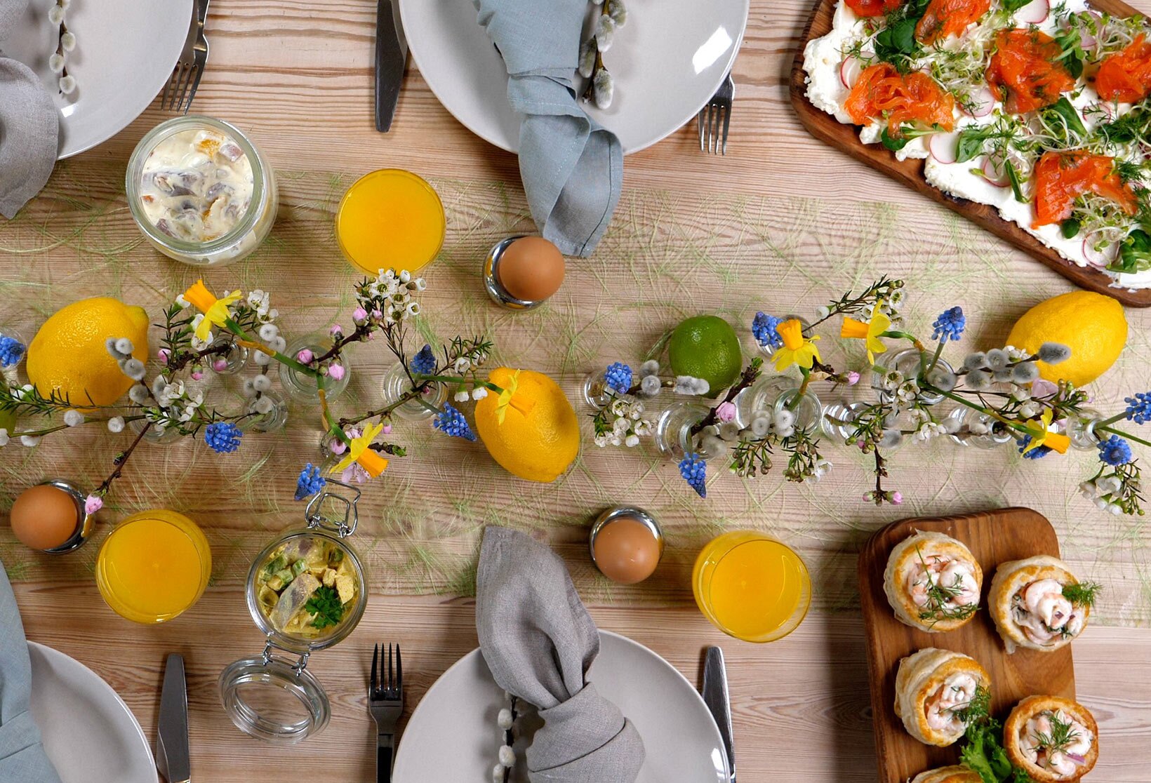 Bord dekket til påske